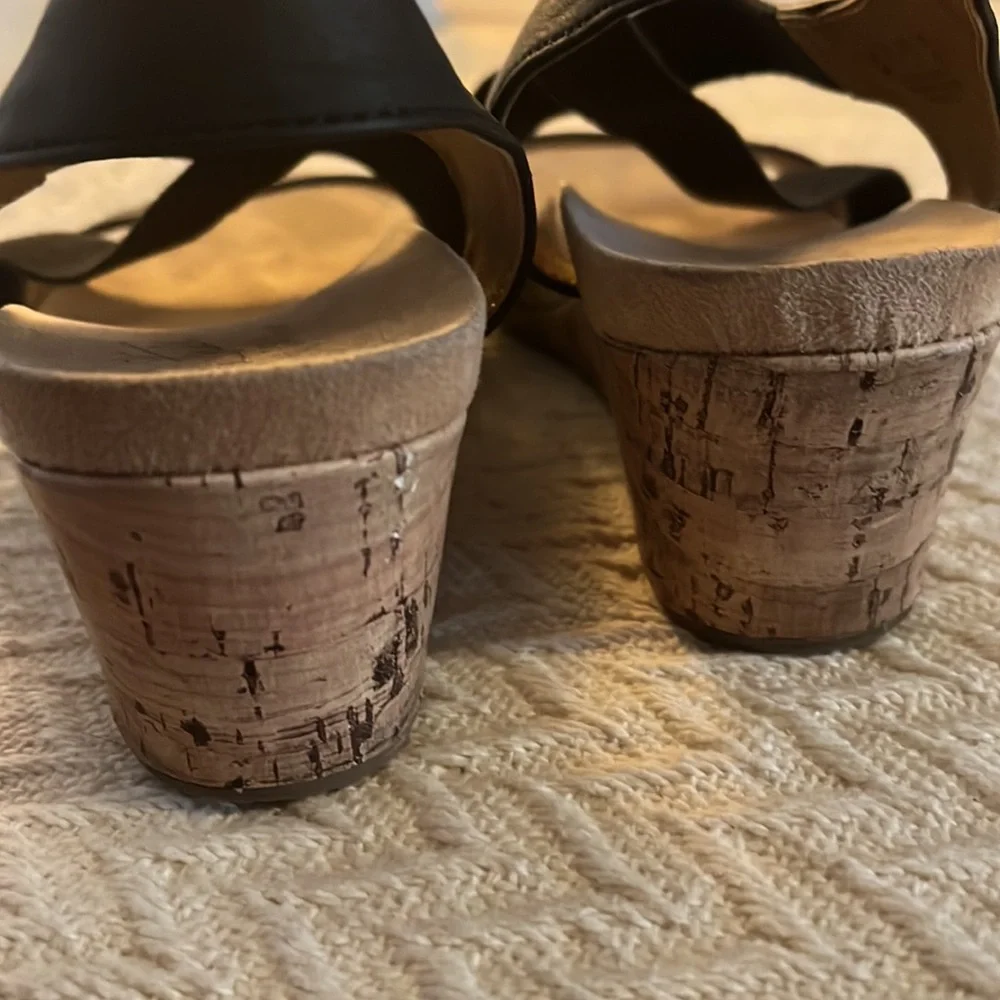 Life stride Flex summer low wedge cork festival sandals size 9m